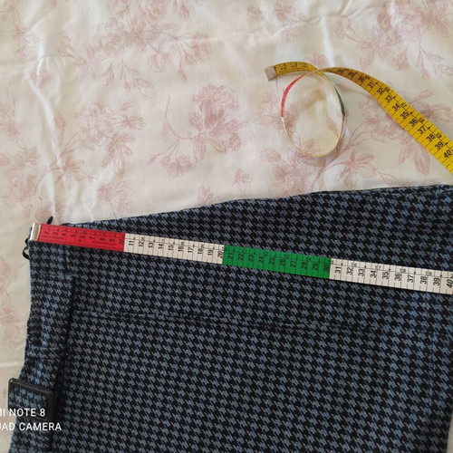 Attrattivo mini winter skirt like new, gray checkered