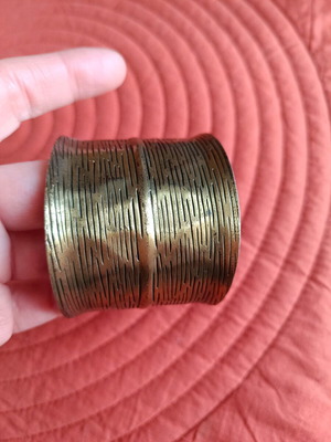 Collectible bracelet like new, barely worn