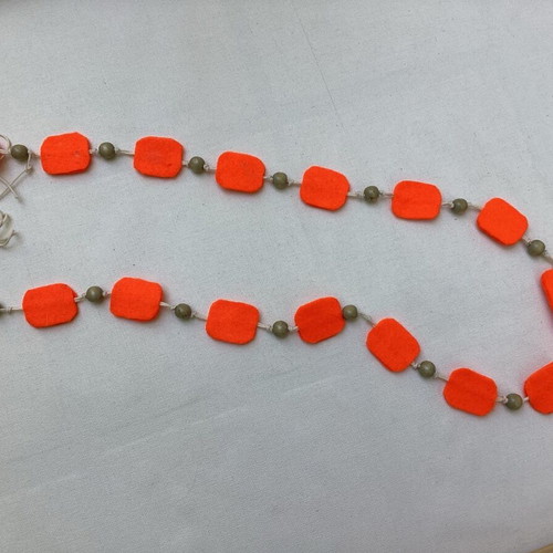 Handmade necklace with orange felt, statement jewelry APOPSIS like new