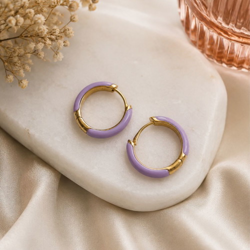 Hoop earrings made of gold-plated silver with lilac enamel