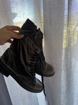 Low boots used with velvet fabric size 39 black and gray