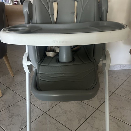 Bebeconfort high chair used with wheels and adjustable features