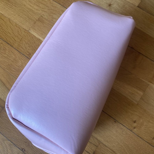 La vie en rose pink toiletry bag new