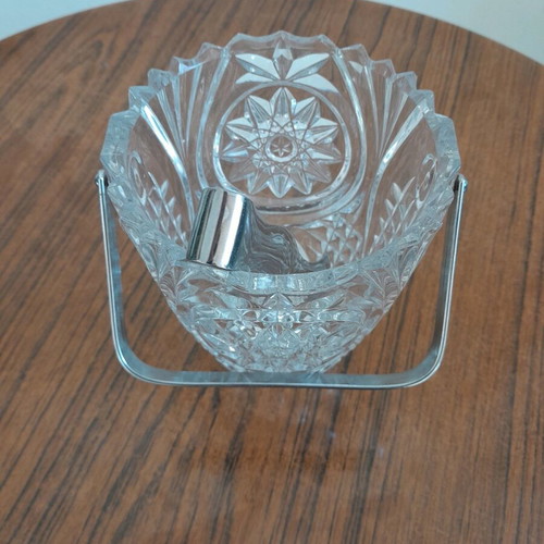 Glass household utensils like new, ice bucket, jar, 2 nut bowls