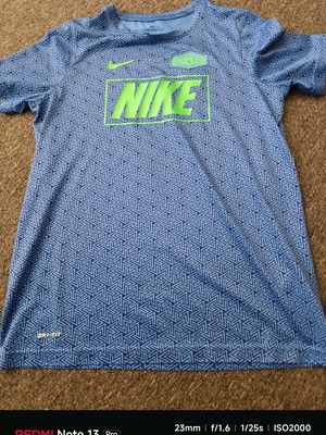 Children's football jersey like new for ages 8-10