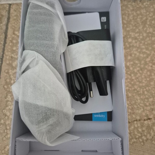 Braun Series 3 shaver new, waterproof, triple action cutting system