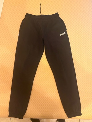 Lonsdale tracksuit black size M like new