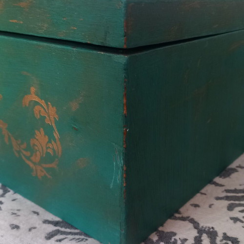 Wooden box used 30×30×14.5 hand painted