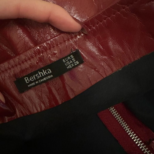 Bershka burgundy patent leather skirt with zipper used