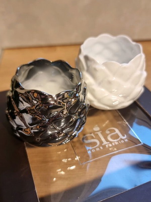 Set of 4 pinecone-shaped decorative tealight holders SIA new