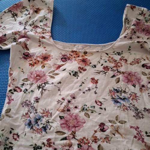 Bershka spring floral shirt used, size S, multicolor