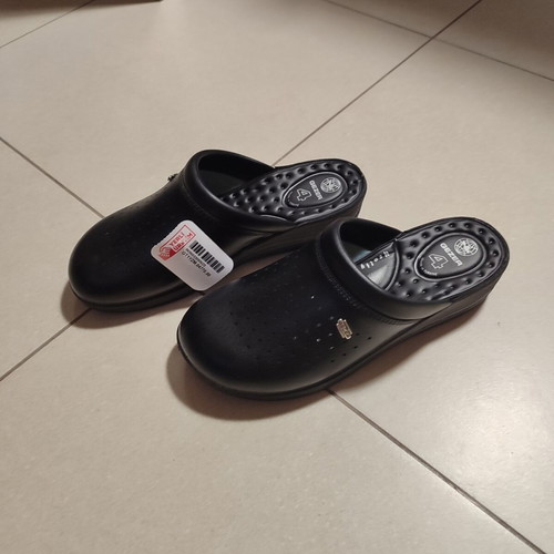 Gezer clogs new, size 40, black