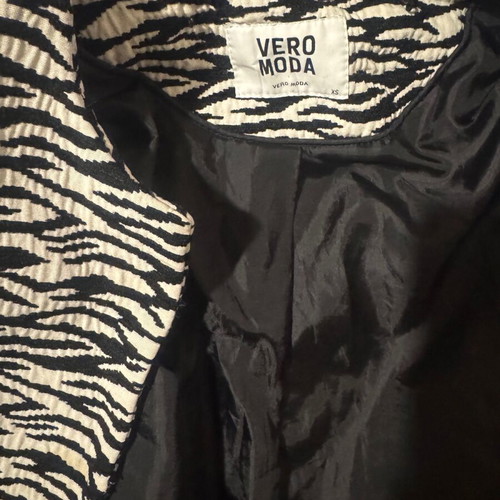 Vero Moda zebra print coat like new