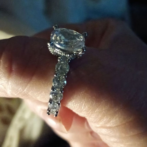 Ring with cubic zirconia new, size 11 unisex