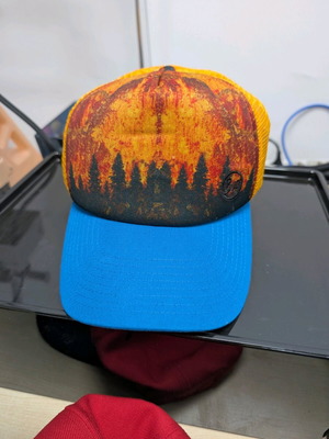Buff trucker hat like new