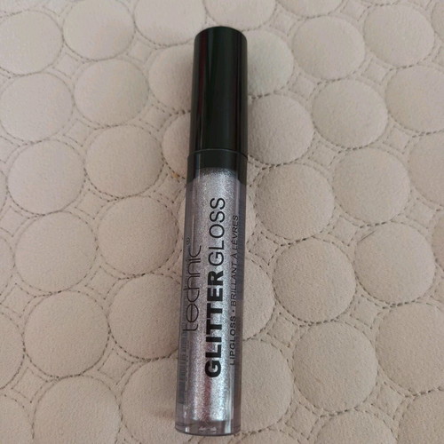 Technic Glitter Gloss like new