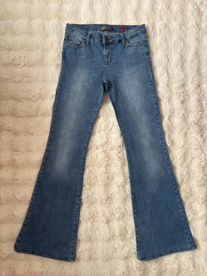 Toi Moi Flare Jeans M Women's like new, stretchy blue denim