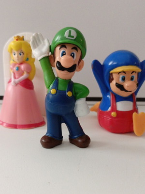 McDonald’s Super Mario figure set 9 cm used, 2013/2014
