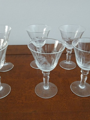 Liqueur glasses like new, set of 7, height 9.5 cm