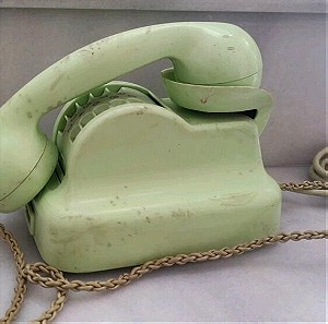 Παλιό γερμανικό τηλέφωνο σταθερής τηλεφωνίας