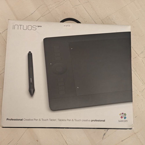 Wacom Intuos Pro medium size tablet