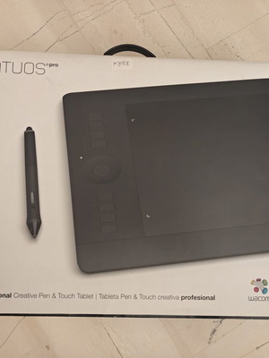 Wacom Intuos Pro medium size tablet