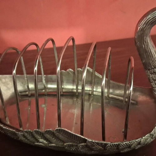 Vintage Art Nouveau Metal Swan Toast Holder like new