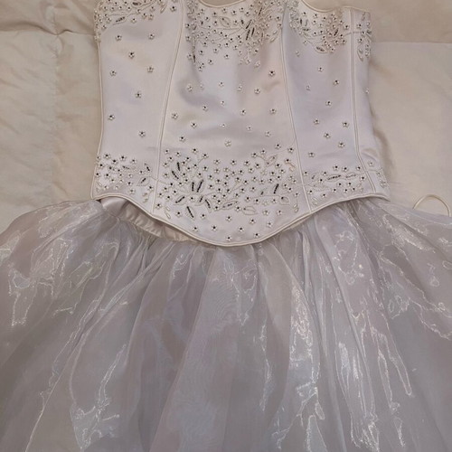 Italian wedding dress princely white satin with embroidered Swarovski like new
