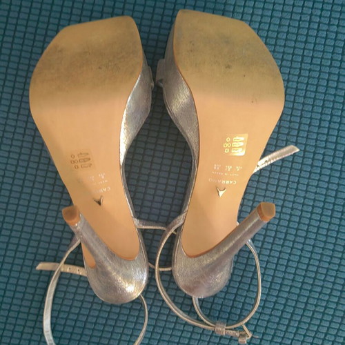 Carrano silver leather sandals like new