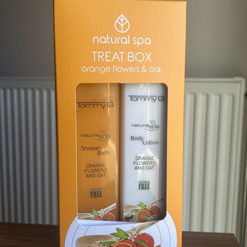 Tommy G Treat Box Orange Flowers & Oat new, shower bath and body lotion
