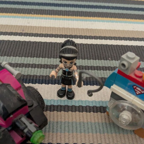 LEGO DC Super Hero Girls 41233 Lashina Tank with Lashina figure