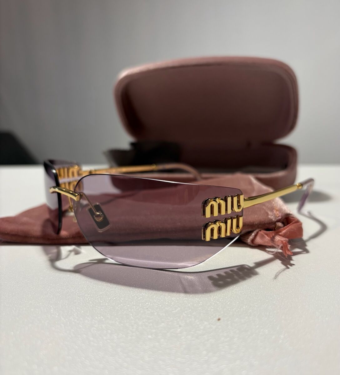Miu Miu sunglasses mask with pink and… - € 230,00 - Vendora.cy