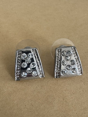 Vintage Retro Style Silver-Tone Trapezoid Stud Earrings with Clear Rhinestones
