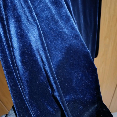 Short velvet dress like new, electric -  17,50 - Vendora.cy