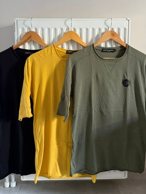Tshirt 50 Ways Medium combo pack 3x like new