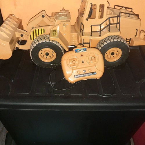 Bulldozer new with remote control