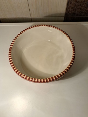 Ceramic or Clay Serving Bowl new, 21.5 cm diameter