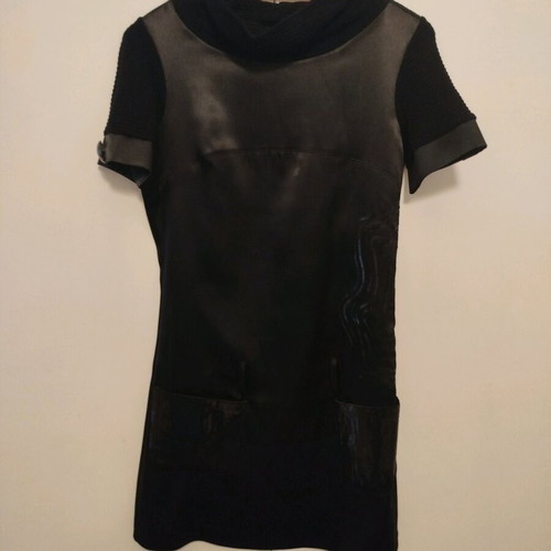 Black satin short-sleeve dress like new