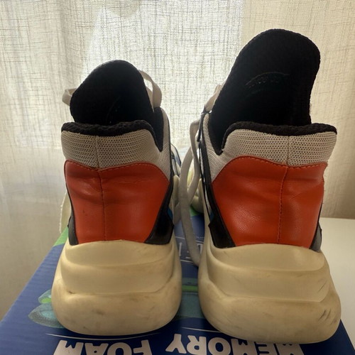 Favela sneakers used, athletic style, size 37, white