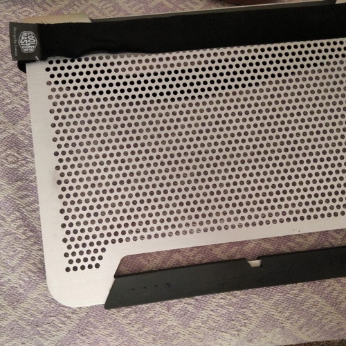 Coolermaster laptop stand like new, metal, fits laptops over 15 inches