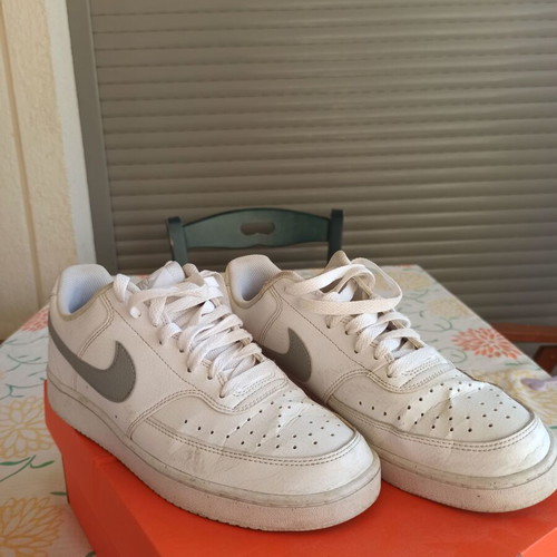 Nike sneakers size 42 used, white with grey logo