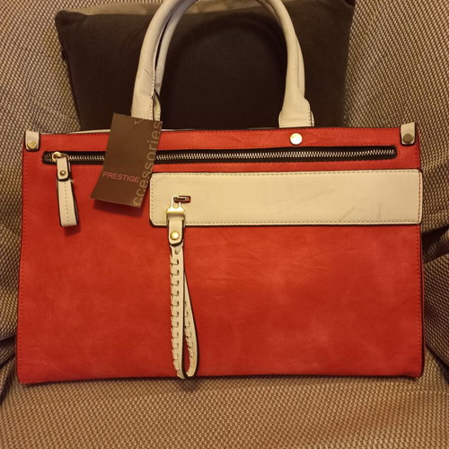 Prestige women's handbag new, light red