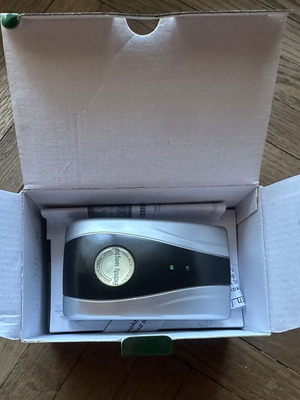 Electricity saving box