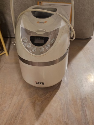Izzy bread maker with multiple baking programs