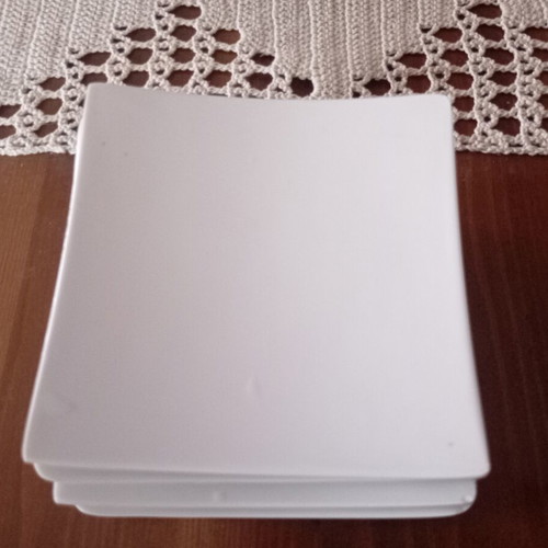Square dessert plates set of 4 used, melamine plastic