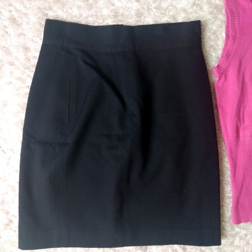 Andriotti skirt and sleeveless knitted top set like new