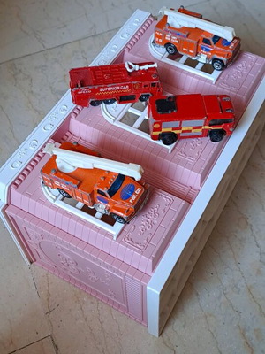 Fire brigade used, 4 metal vehicles