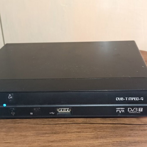 Go 4 Tech D-1010 digital decoder used with remote control