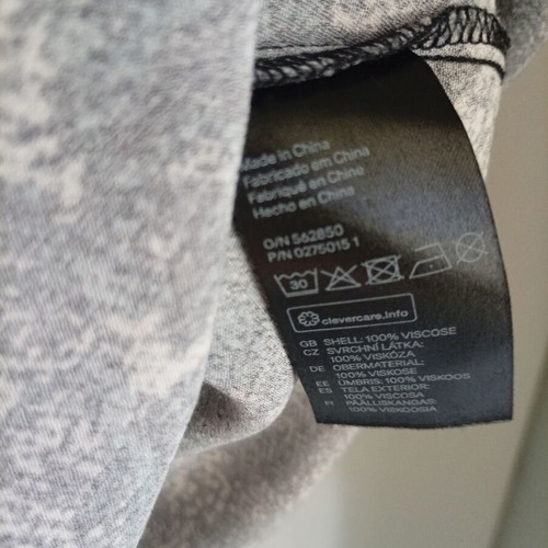 H&M Mamma No 50 Short Sleeve Top Like New, Printed, Grey Black