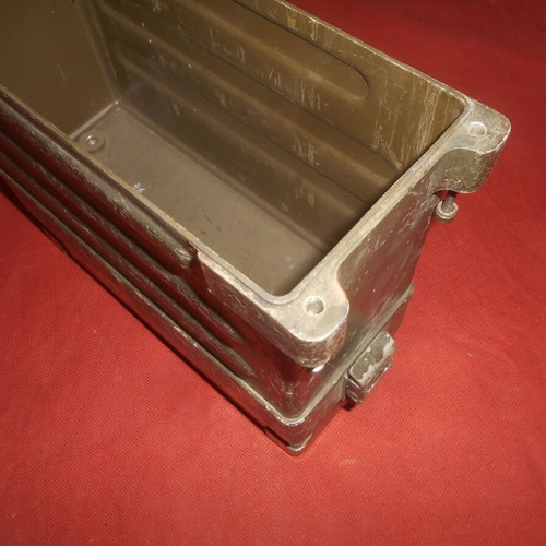 U.S.ARMY Aluminum Case with Battery Holder for PRC-77 Radio used Vietnam War